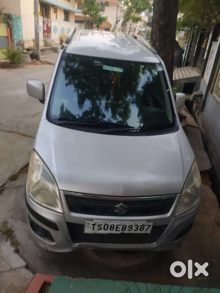 Waganor 2014 Vxi,petrol.