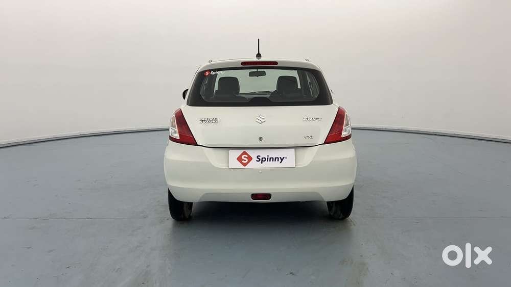 Maruti Suzuki Swift Vxi Optional, 2016, Petrol