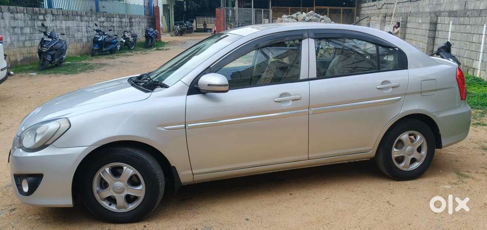Hyundai Verna Transform 1.6 SX VTVT, 2010, Petrol