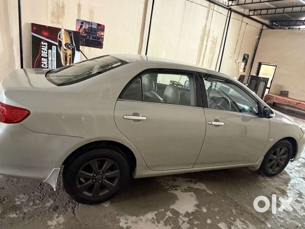 Toyota Corolla Altis G, 2010, Petrol