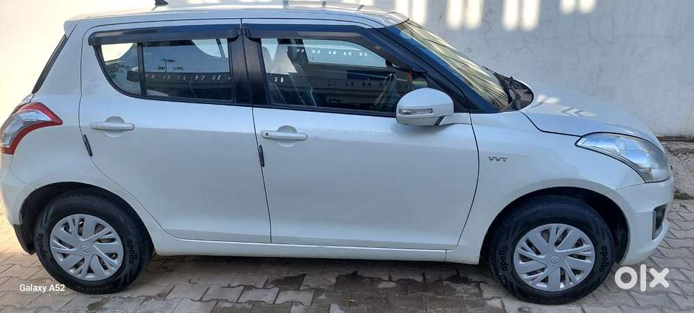 Maruti Suzuki Swift Vxi Abs Bsiv, 2016, Petrol