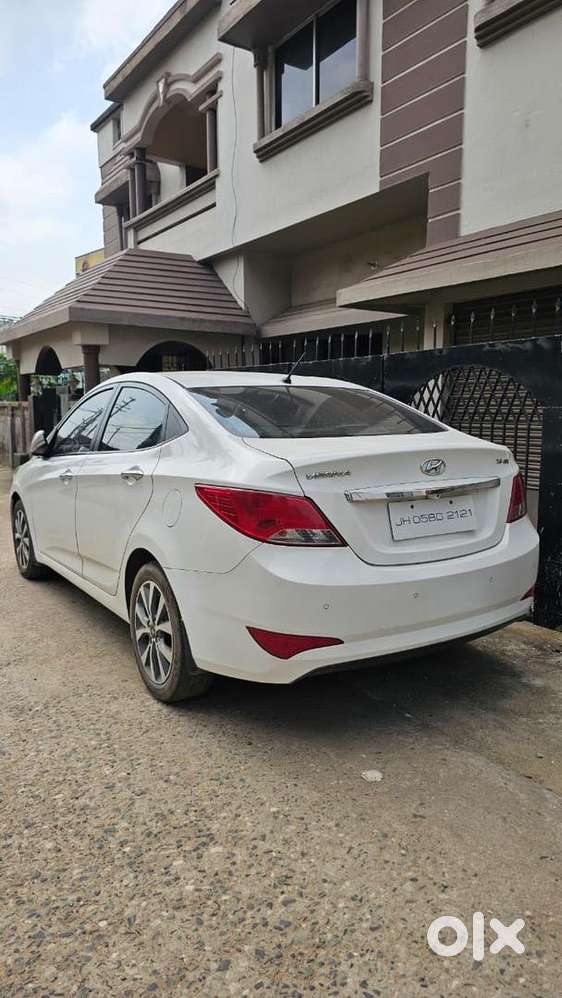 Urgent Sale!! Hyundai Verna 2015 Diesel Well Maintained