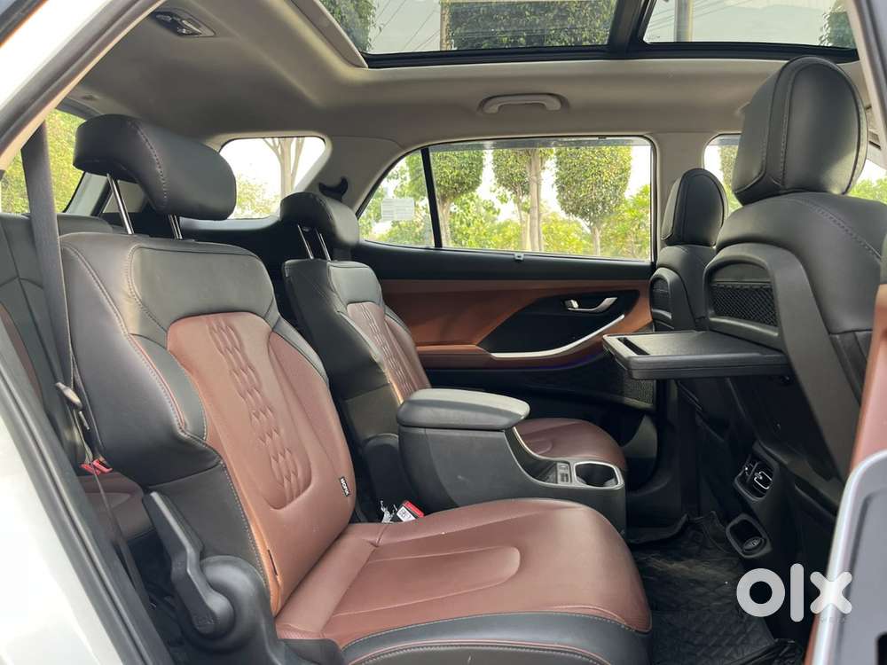 2021 Alcazar Sig(o)top -petrol At - 20,000km