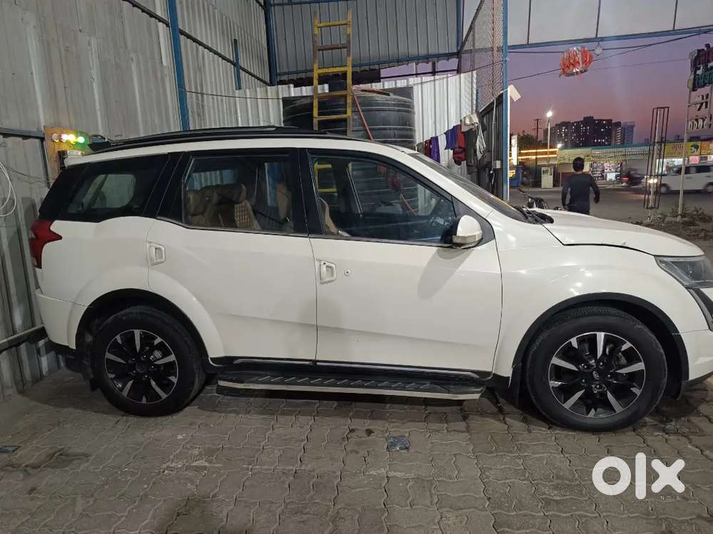 Mahindra Xuv500 W11 Sunroof Diesel 2021