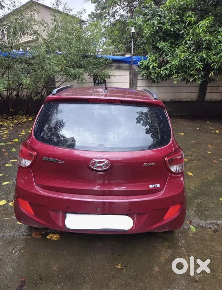 Hyundai Grand I10 Sportz 1.2 Petrol  Nov 2016  Only 31000 Km
