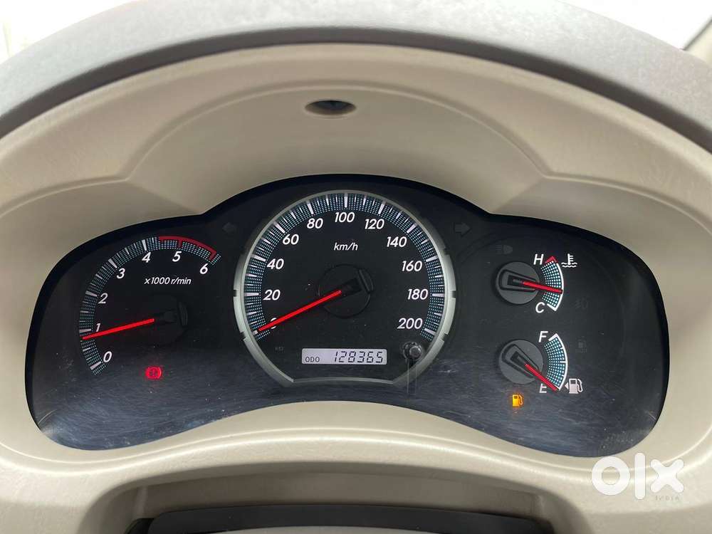 Toyota Innova 2.5 Vx 8 Str, 2012, Diesel