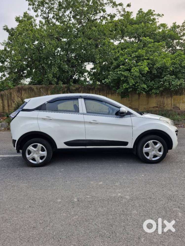Tata Nexon 1.2 Revotron Xm, 2019, Cng & Hybrids