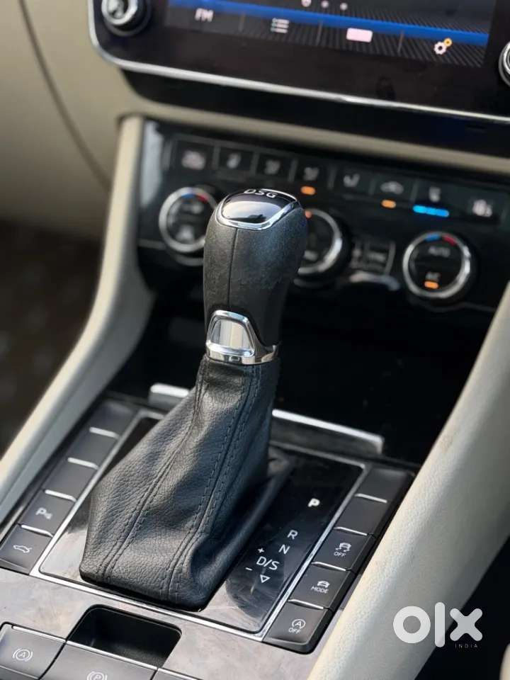 Skoda Superb 2.0 L&k Tsi At, 2020, Petrol
