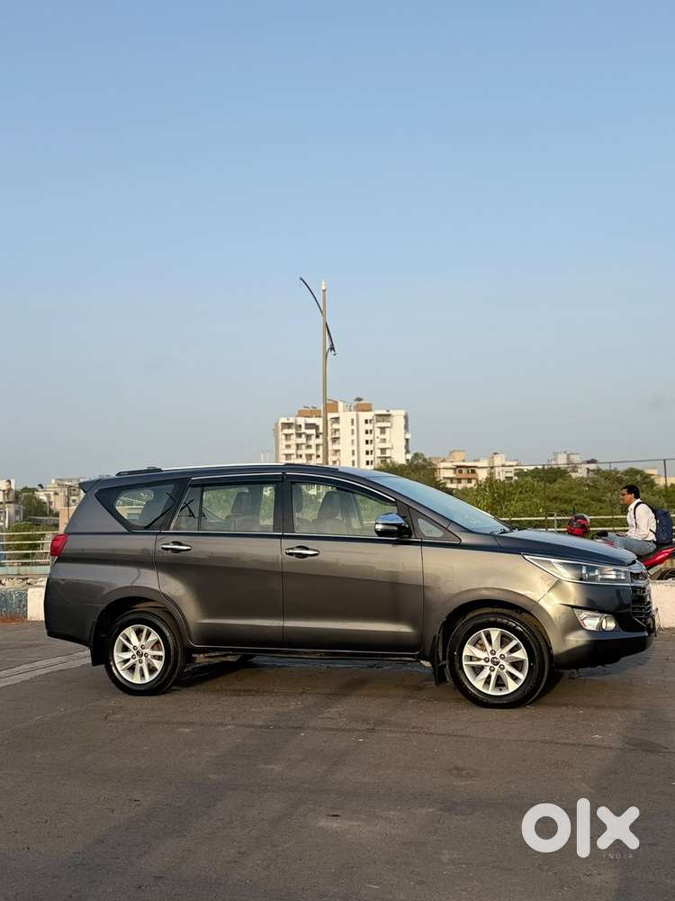 Toyota Innova Crysta 2.8 Zx Automatic 7 Str, 2017, Diesel