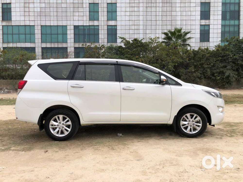 Toyota Innova Crysta