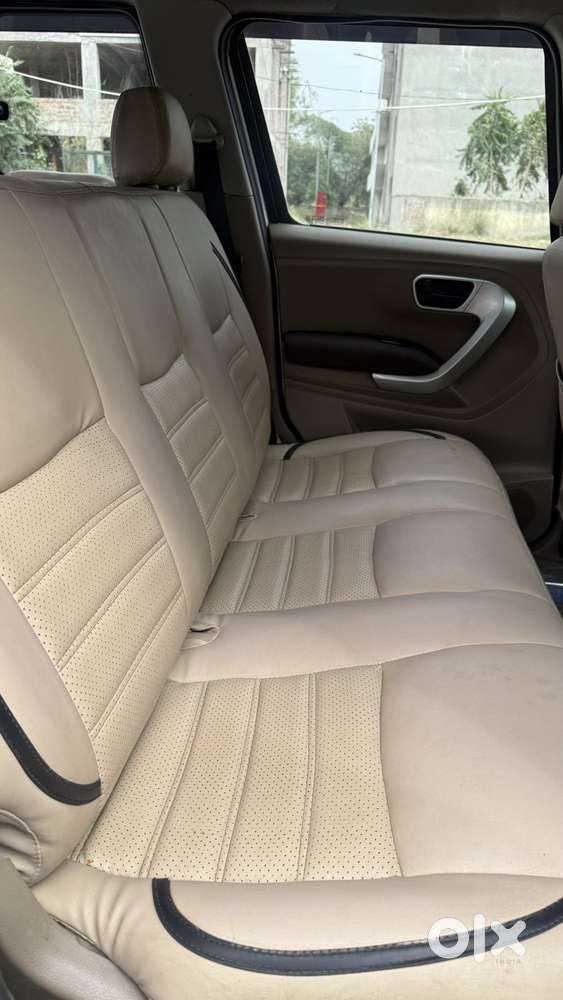 Mahindra Tuv 300 Mhawk100 T8, 2016, Diesel