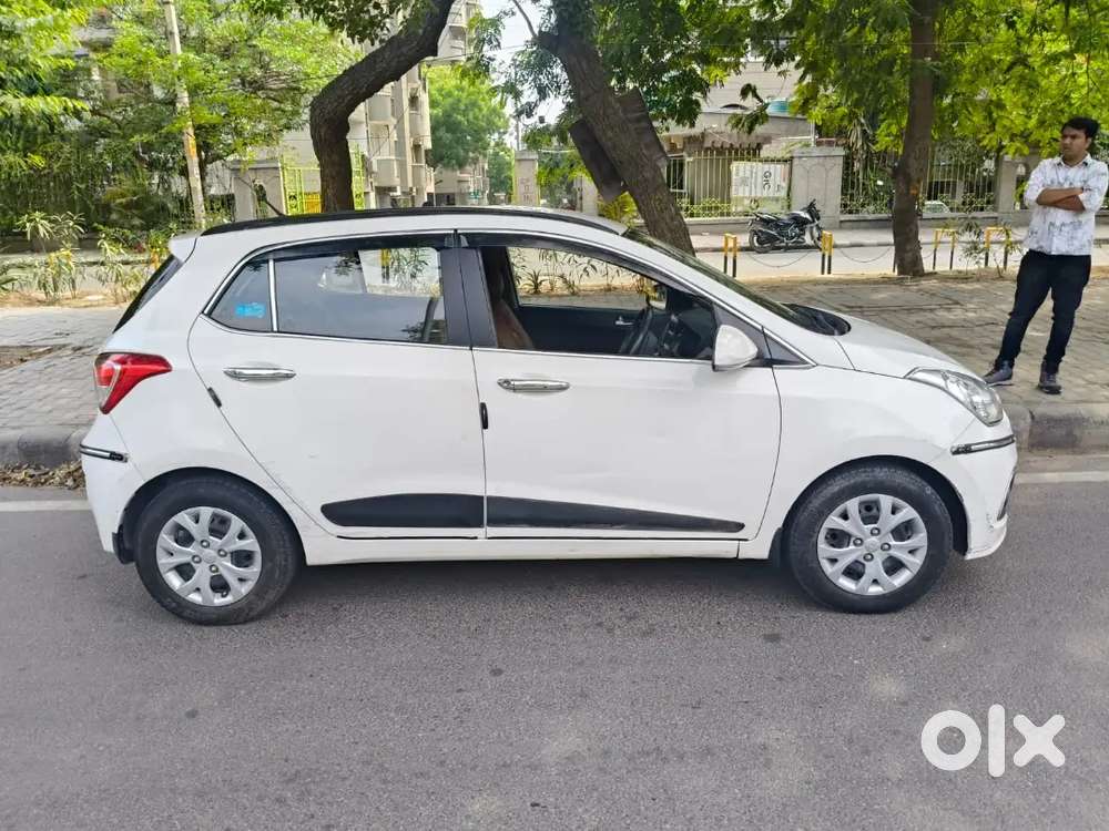 Hyundai Grand I10 2017 Petrol Well Maintained