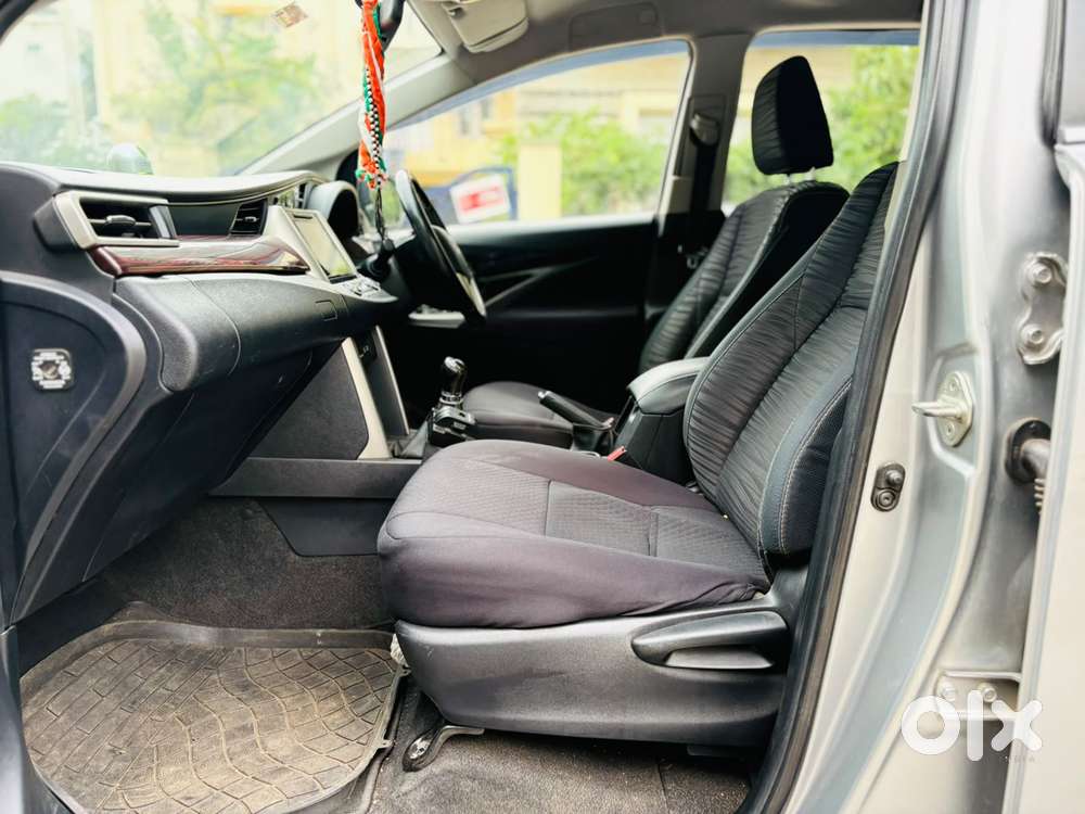 Toyota Innova Crysta 2.4 V 7 Str, 2017, Diesel