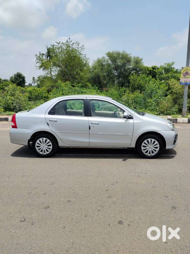 Toyota Etios 1.5 V, 2017, Petrol
