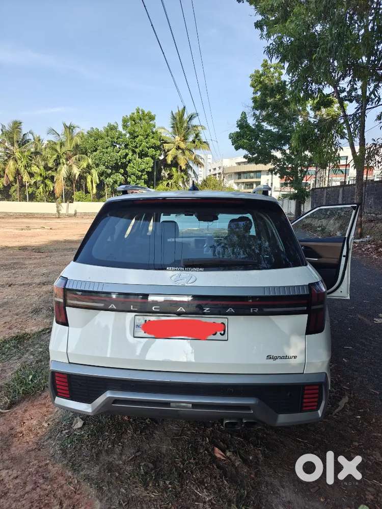 Hyundai Alcazar 2024 Diesel Well Maintained