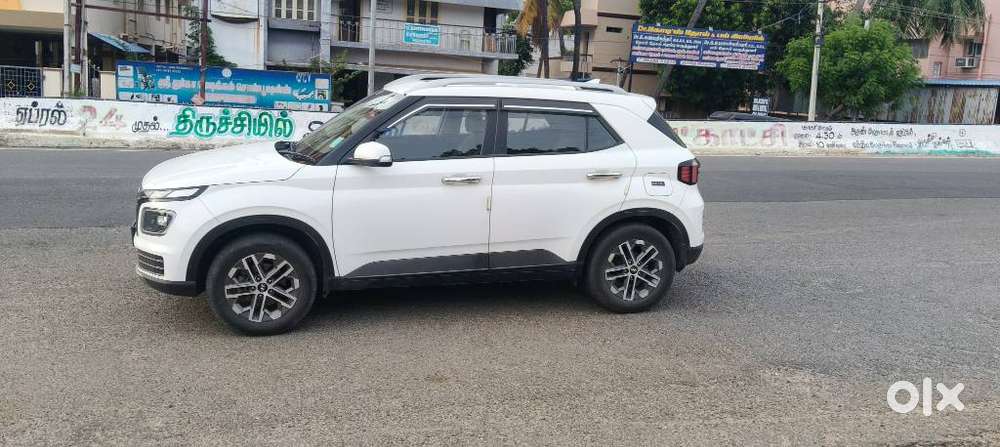 Hyundai Venue Sx (o) Mt 1.5 Diesel, 2024, Diesel