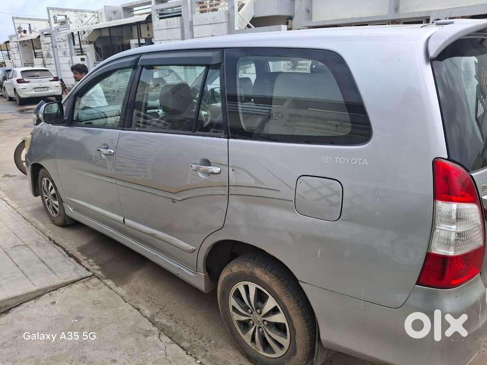 Toyota Innova Diesel 2015