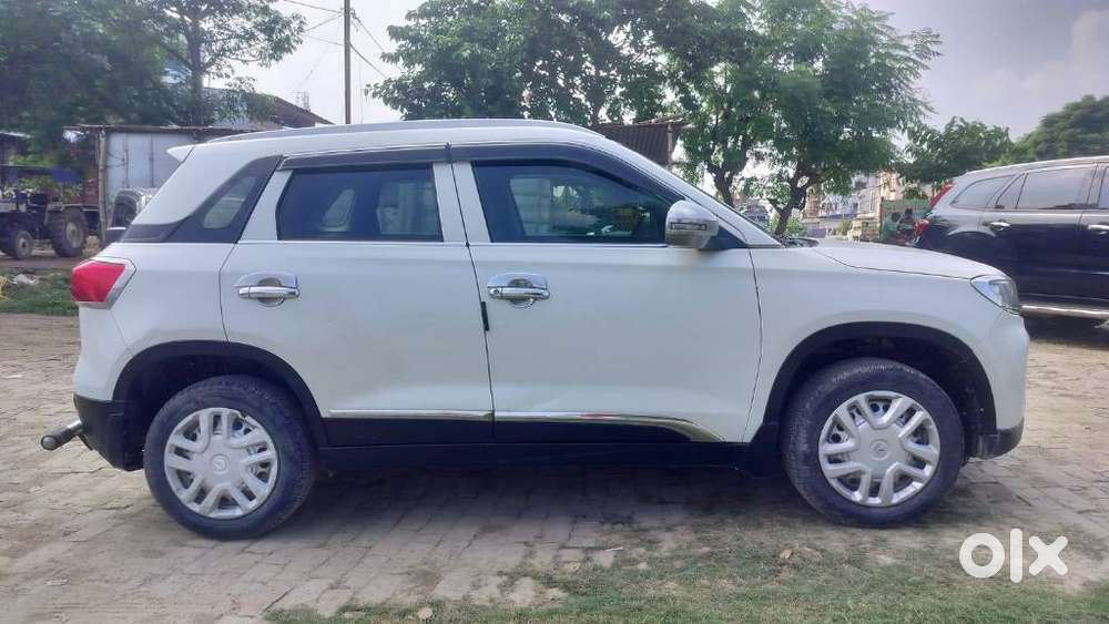 Maruti Suzuki Brezza 1.5 Vxi Smart Hybrid, 2022, Petrol