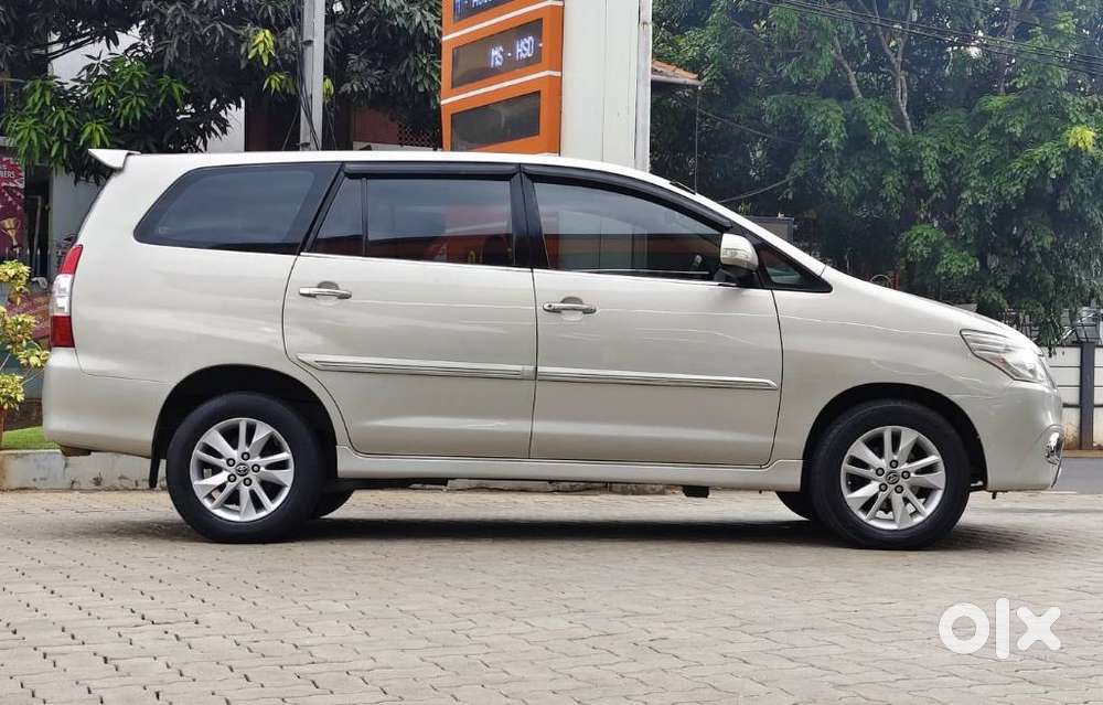 Toyota Innova 2.5 V 7 Str, 2012, Diesel