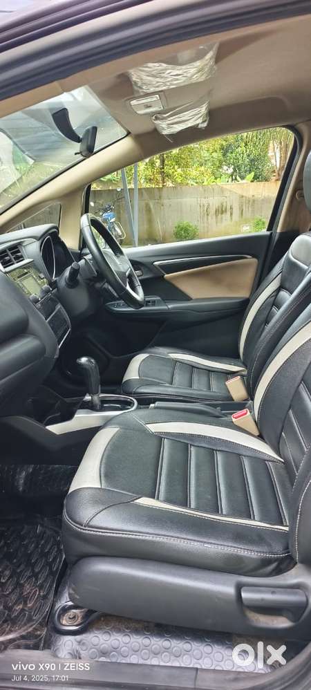 Honda Jazz V Automatic, 2017, Petrol