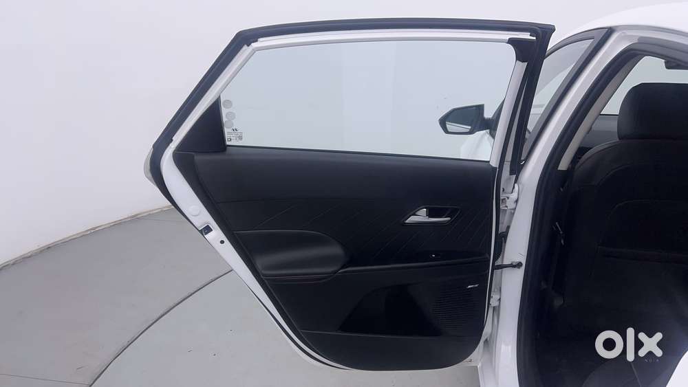 Hyundai Verna 1.5 Sx (o) Turbo Petrol Dct, 2024, Petrol