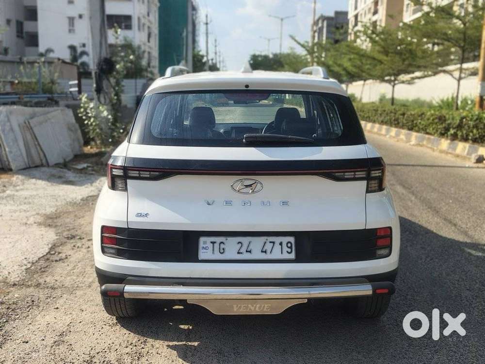 Hyundai Venue Sx (o) Mt 1.5 Diesel, 2024, Diesel