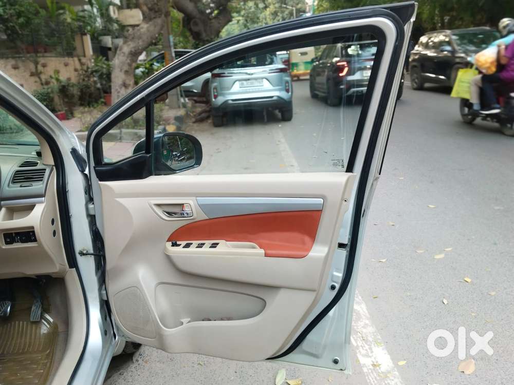 Maruti Suzuki Ertiga Vxi, 2012, Petrol