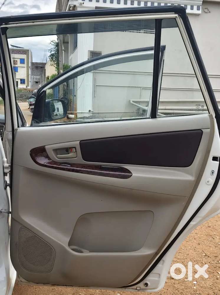 Toyota Innova 2.5 Diesel 2010