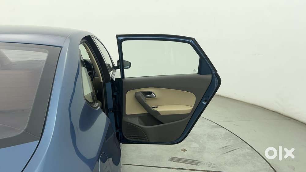 Volkswagen Vento 1.2l Tsi Highline Plus At Petrol, 2017, Petrol