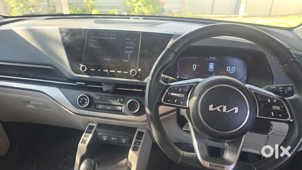 Kia Carens 2025 Petrol 51000 Km Driven