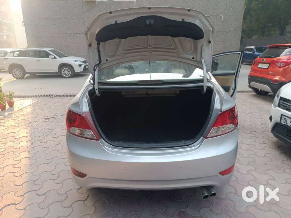 Hyundai Verna 1.6 Sx (o) Vtvt At, 2013, Petrol