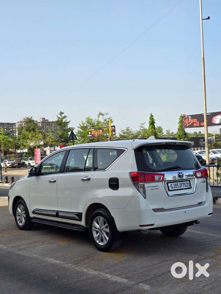 Toyota Innova Crysta 2.8 Gx At 8s, 2016, Diesel