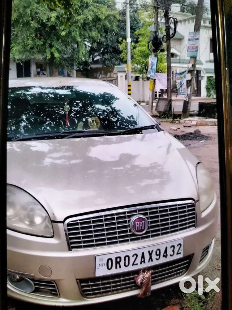 Fiat Linea Active 2010 Petrol