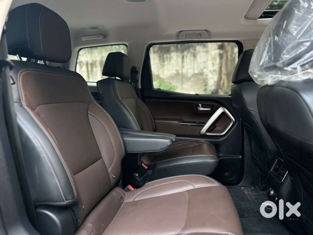 Mahindra Scorpio-n 2.2 Z8 L Diesel At 7 Str, 2023, Diesel