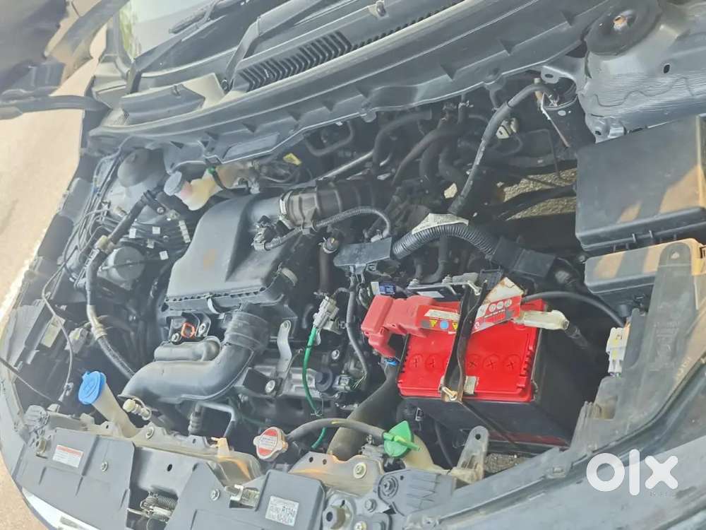 Maruti Suzuki Brezza Petrol Lxi 2025 March