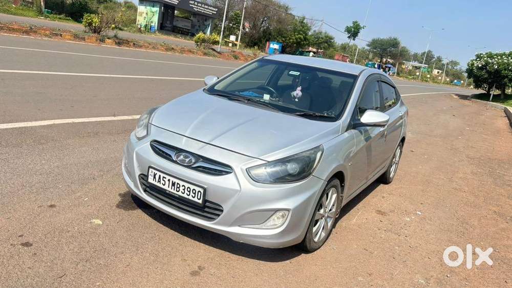 Hyundai Fluidic Verna 2011