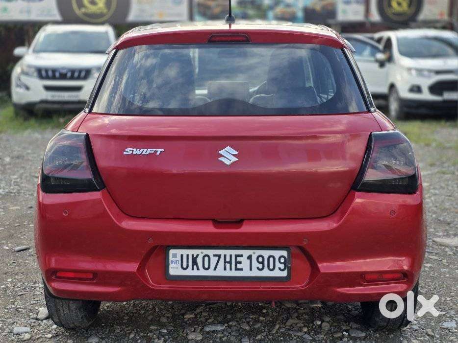 Maruti Suzuki Swift 1.2 Lxi (o), 2025, Petrol