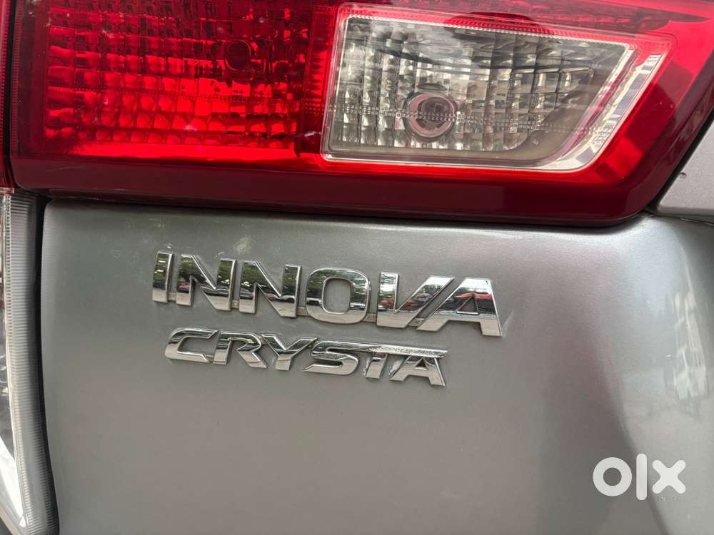 Toyota Innova Crysta 2.4 G Mt 8s, 2016, Diesel