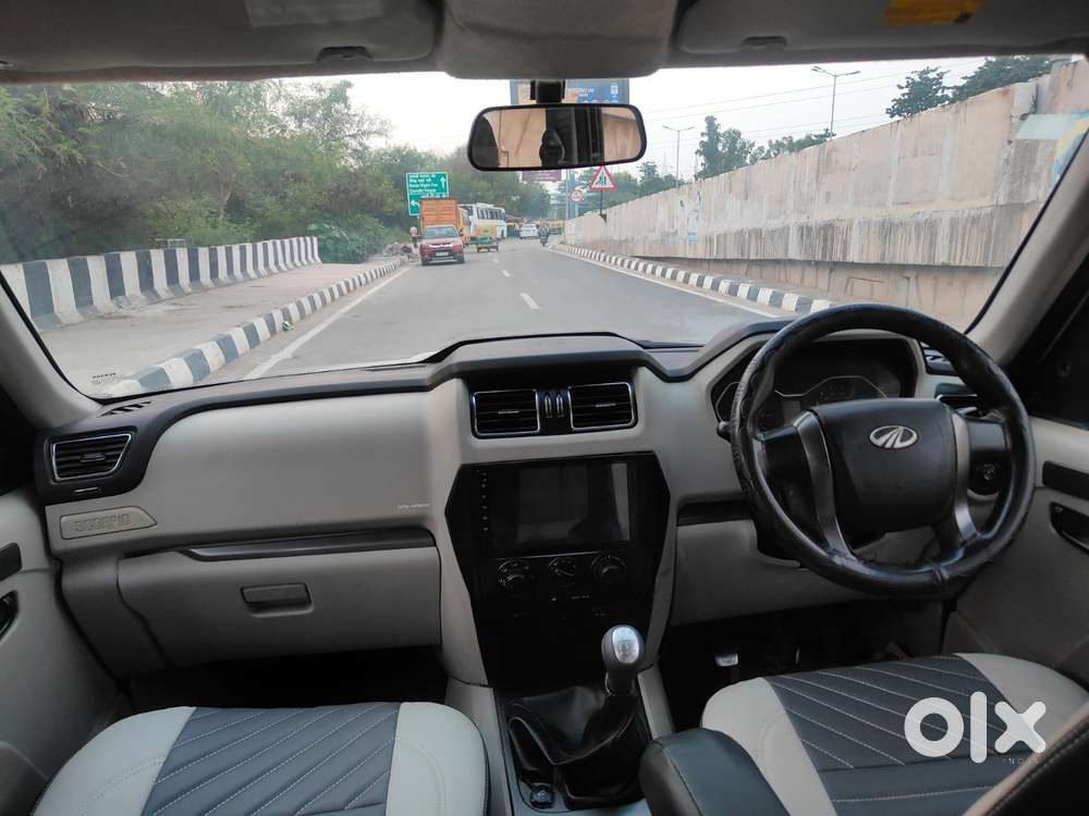 Mahindra Scorpio S8, 2017, Diesel