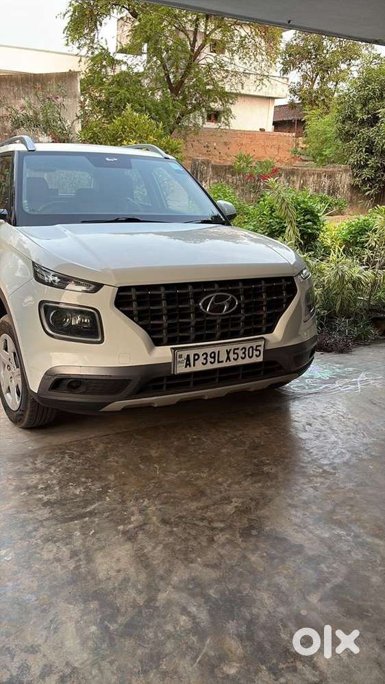 Hyundai Venue 2021 Petrol Good Condition