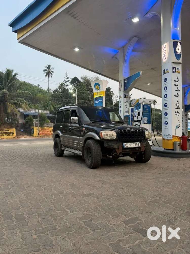 Mahindra Scorpio Classic 2006