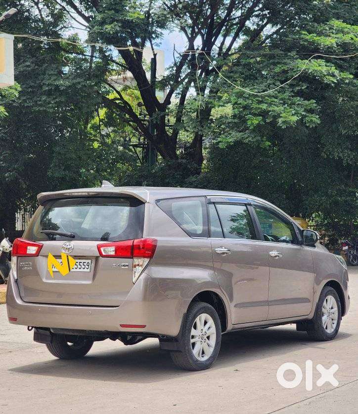 Toyota Innova Crysta 2.4 V 7 Str, 2017, Diesel