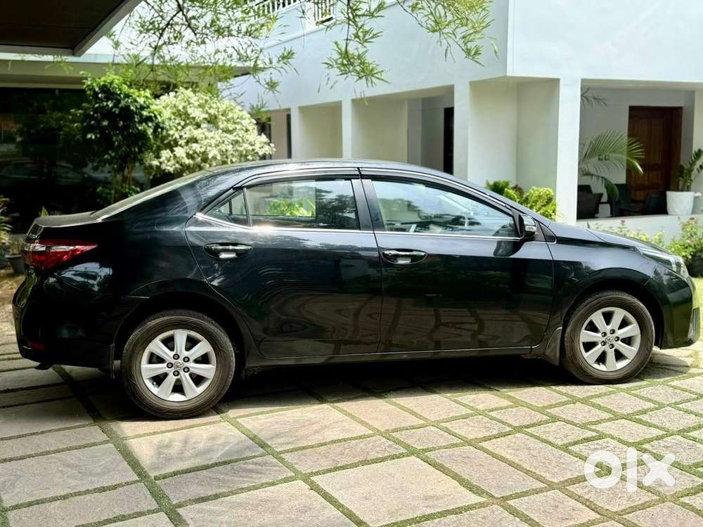 Toyota Corolla Altis 2014 Diesel Well Maintained