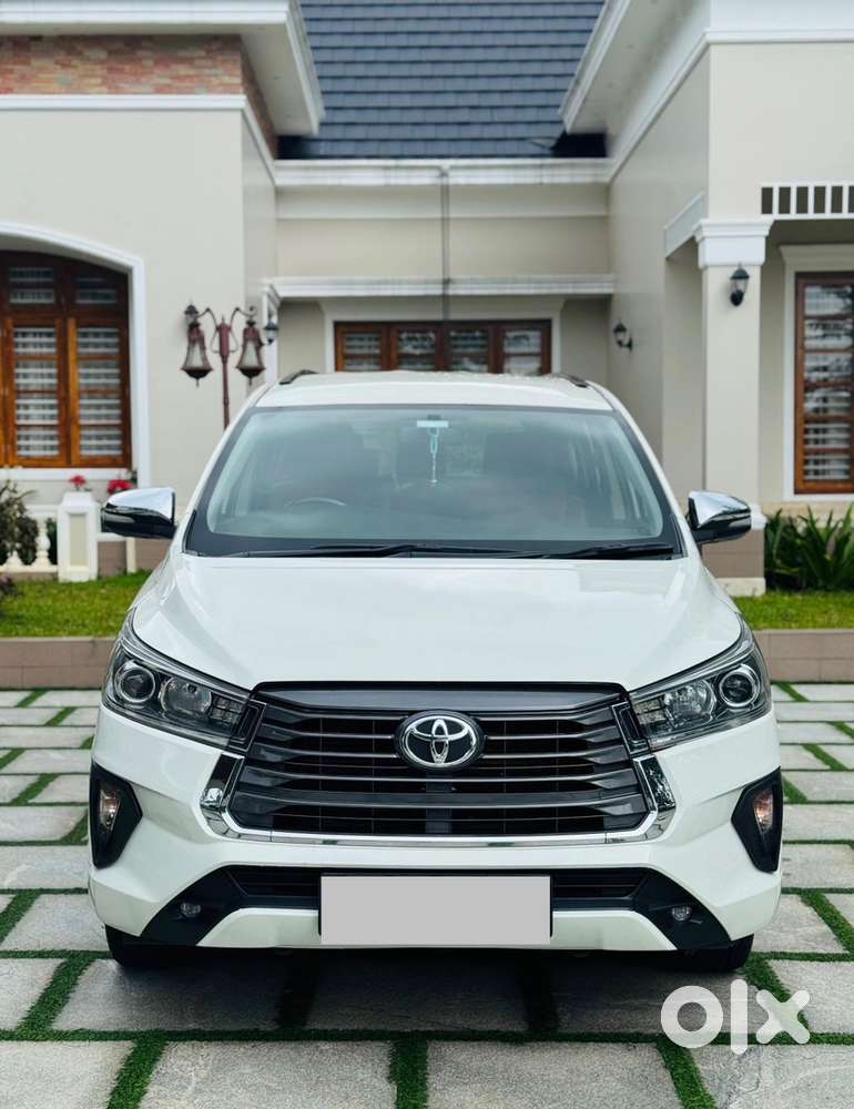 Toyota Crysta Automatic 2016