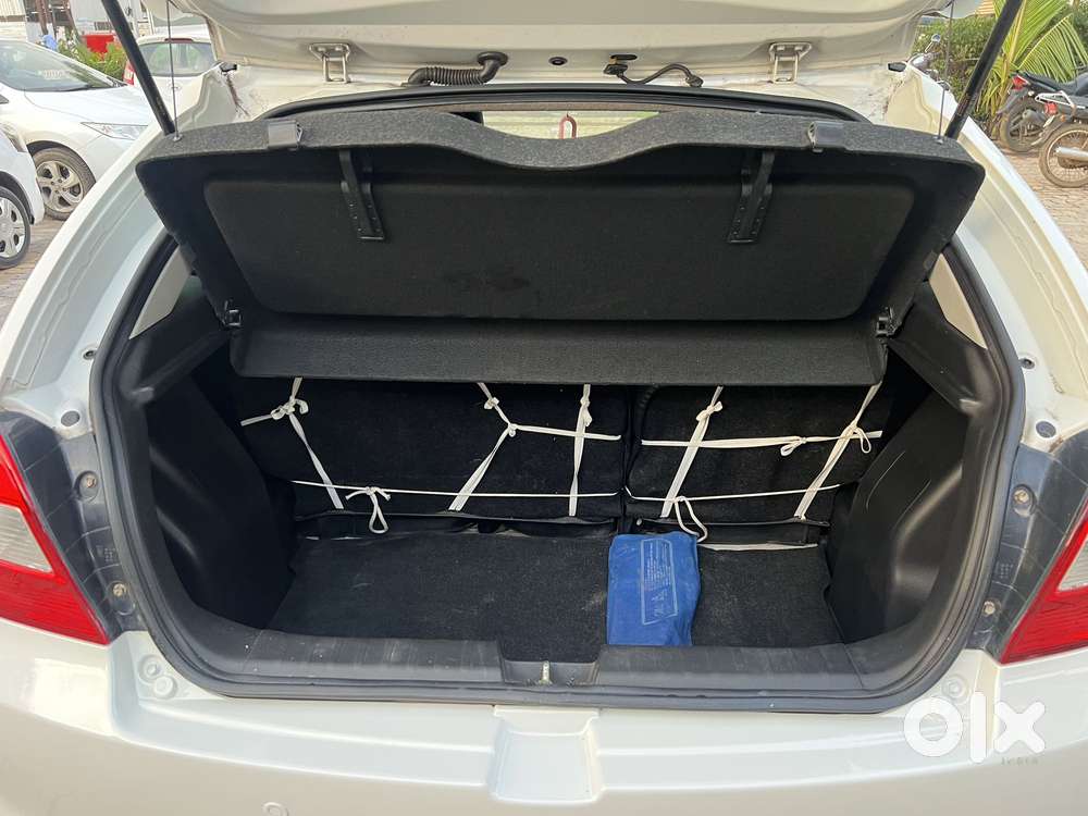 Maruti Suzuki Baleno Zeta, 2015, Petrol