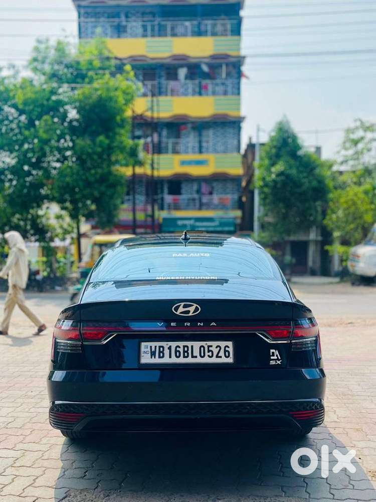 Hyundai Verna 1.5 Sx Petrol Mt, 2023, Petrol