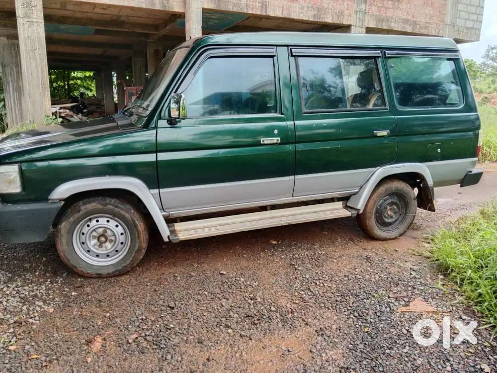 Toyota Qualis 2002 Diesel Well Maintained