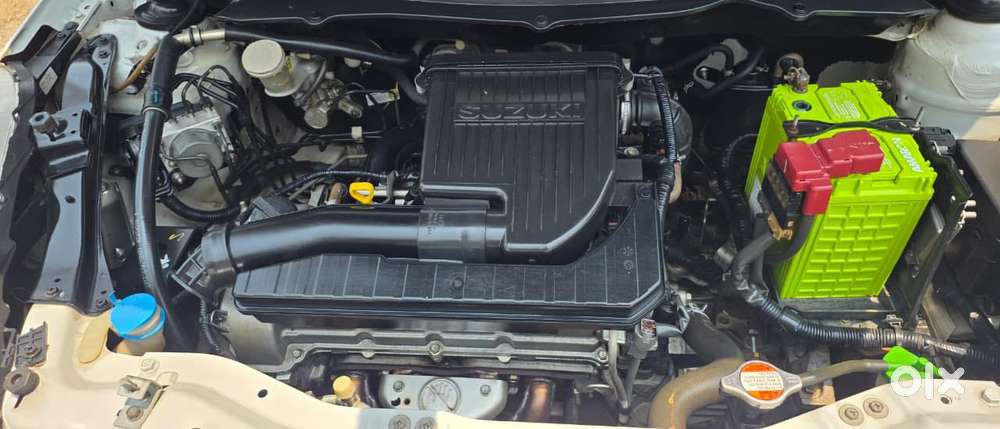 Maruti Suzuki Swift Dzire 1.2 Zxi Bsiv, 2014, Petrol
