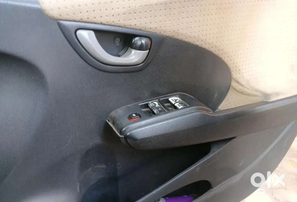 Honda Jazz Select 2012 Edition