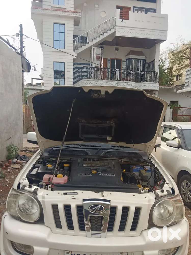 Mahindra Scorpio Vlx 2013